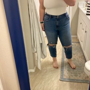 Abercrombie curve love ankle straight ultra high rise